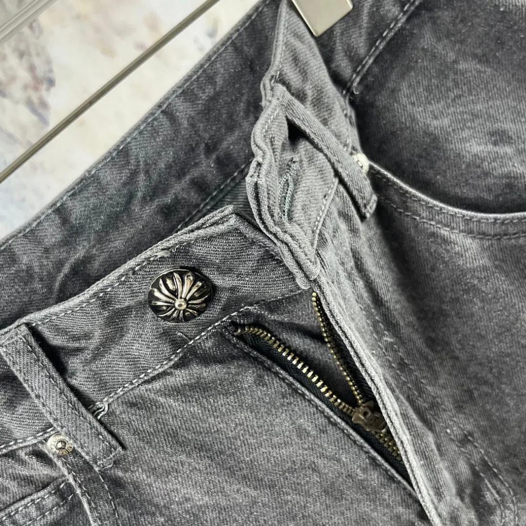 KL 🔘 𝐂𝐡𝐫𝐨𝐦𝐞 𝐇𝐞𝐚𝐫𝐭 CH Come Hearts 2026 ， ，Classic ， ， Same Style Versatile 。 ， 、 ， ； Versatile ， 、 ， ， 。 ， ， ，Breathable ， 。 Retro ， ， 。 ： 、 、Authentic ，Quality 。 、 ， ， Hot Sale， ！ Size：S M L XL（28.30.32.34） ：Black